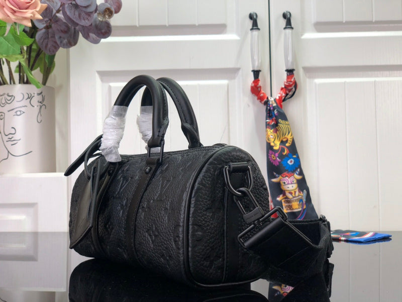LOV - Luxurious Totes - 1391