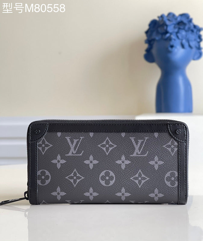 LOV - Luxurious Totes - 2386