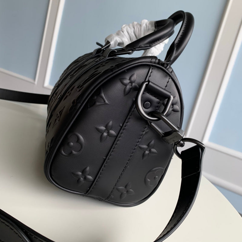 LOV - Luxurious Totes - 2380