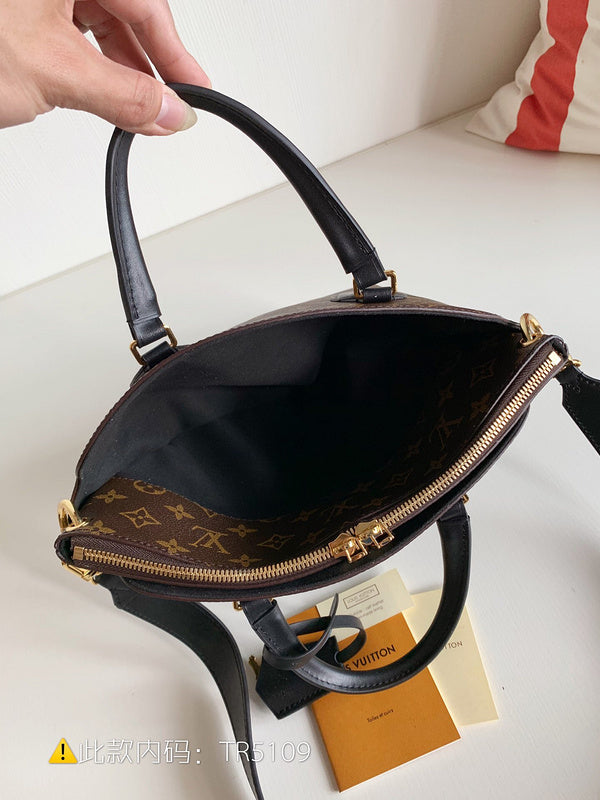 Luxurious Totes - Latest - 2362