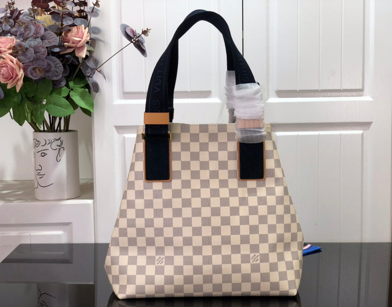 LOV - Luxurious Totes - 2218