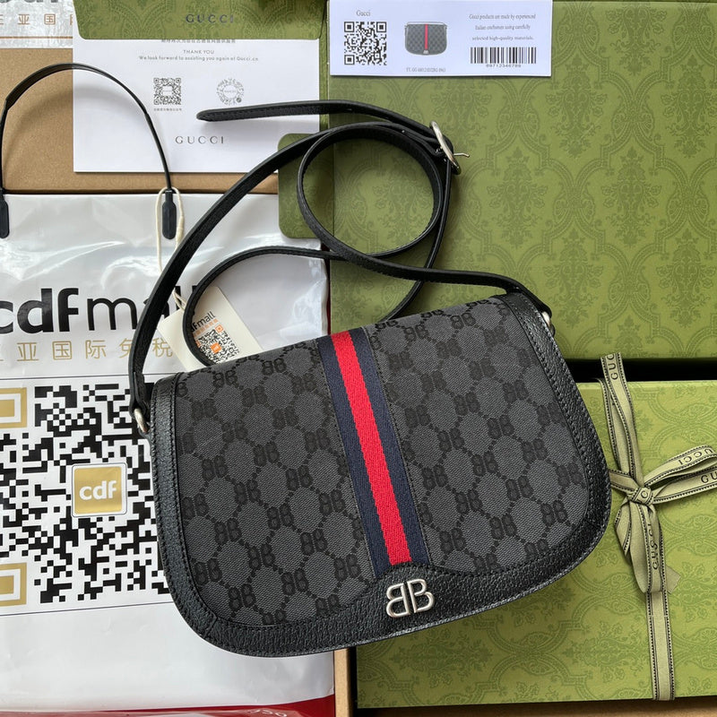 GUI - Luxurious Totes - 1234