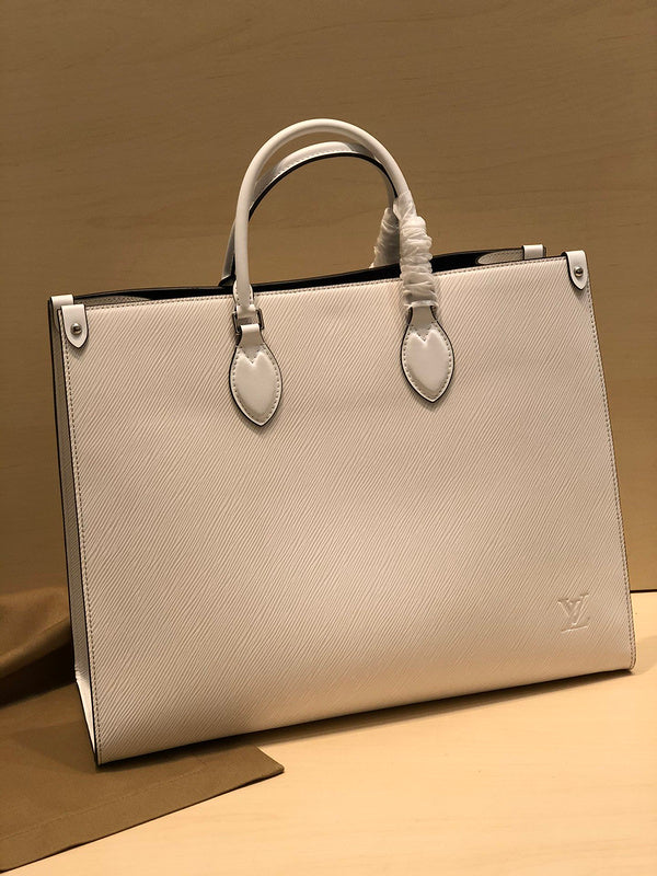 LOV - Luxurious Totes - 2633