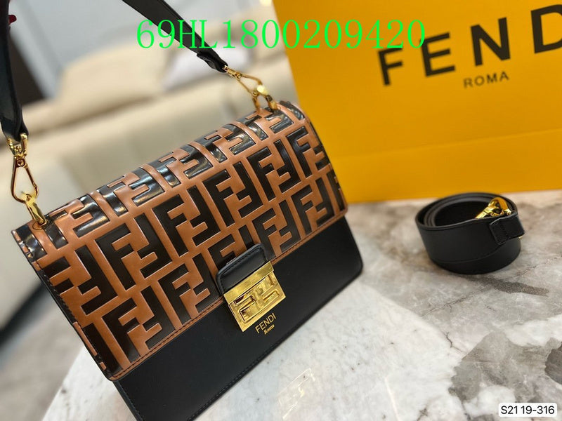 GC - Shoulder - 2693
