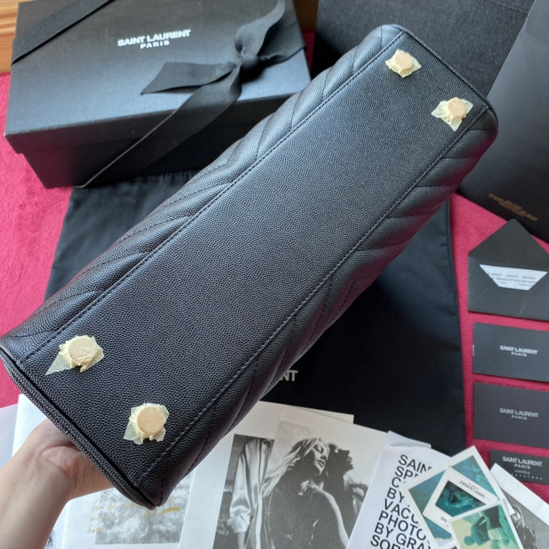 Luxurious Totes - Latest - 8910