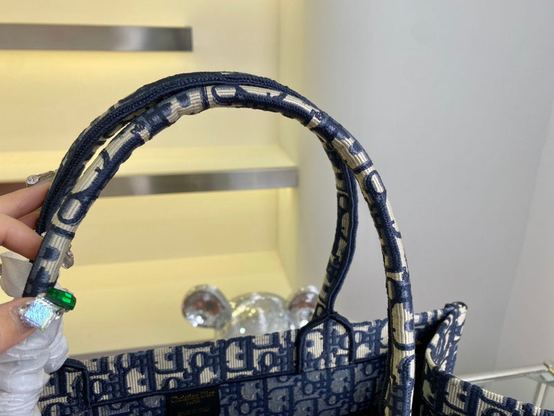 Luxurious Totes - DOR2 Bags - 082