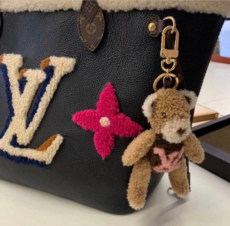 LOV - Luxurious Totes - 2576