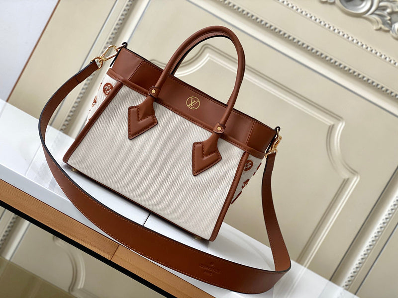 LOV - Luxurious Totes - 1540
