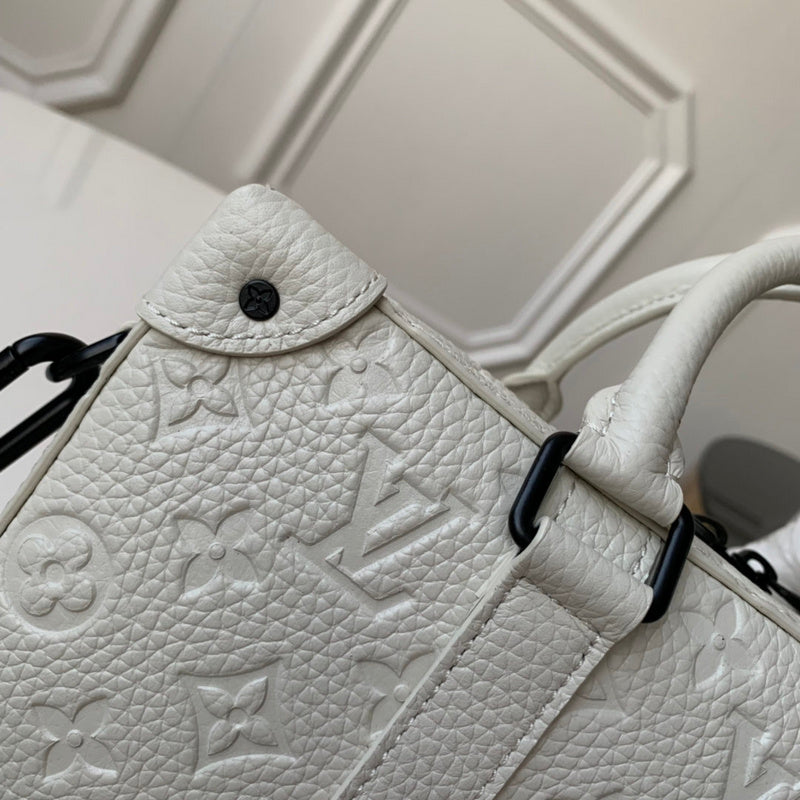 LOV - Luxurious Totes - 2675
