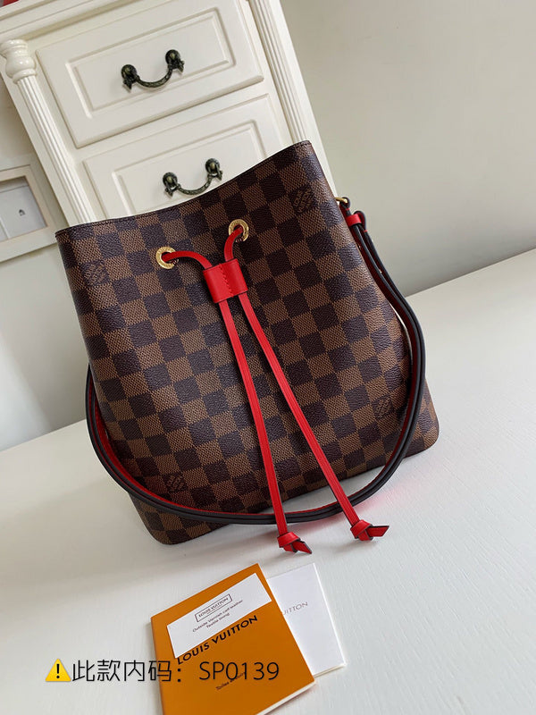 Luxurious Totes - Latest - 9764
