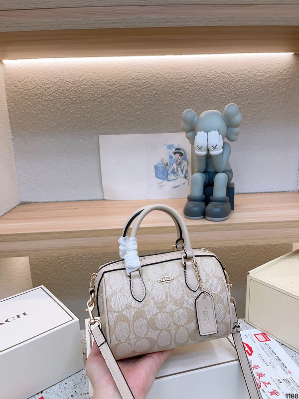 Luxurious Totes - CCH2 Bags - 103