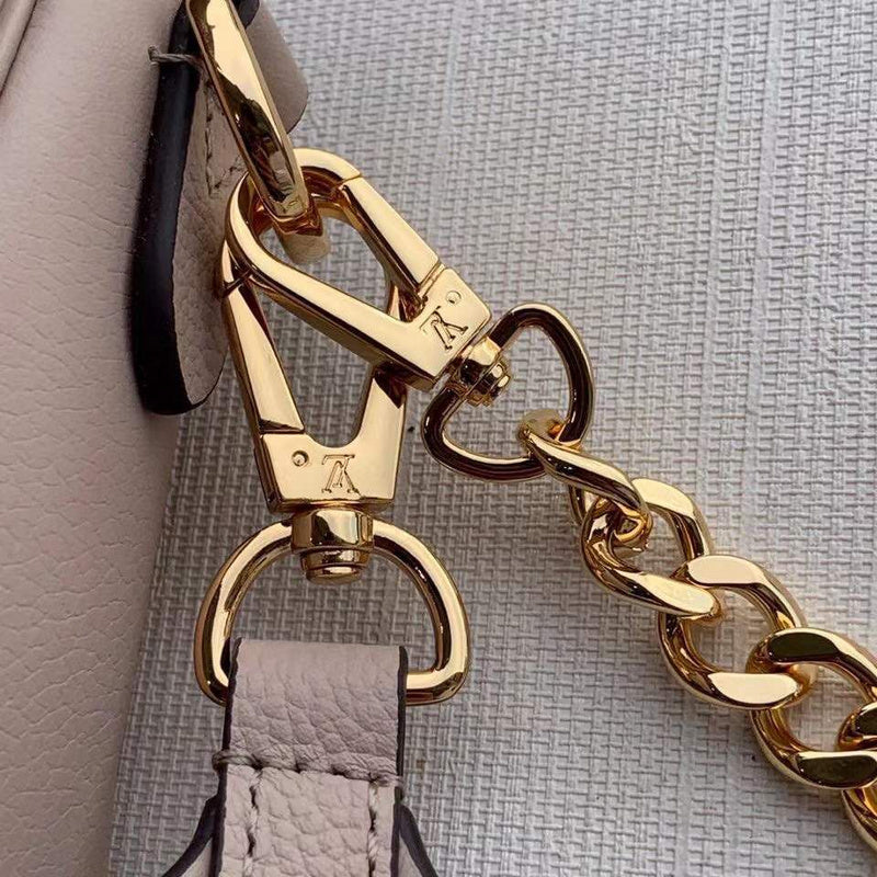 LOV - Luxurious Totes - 2400