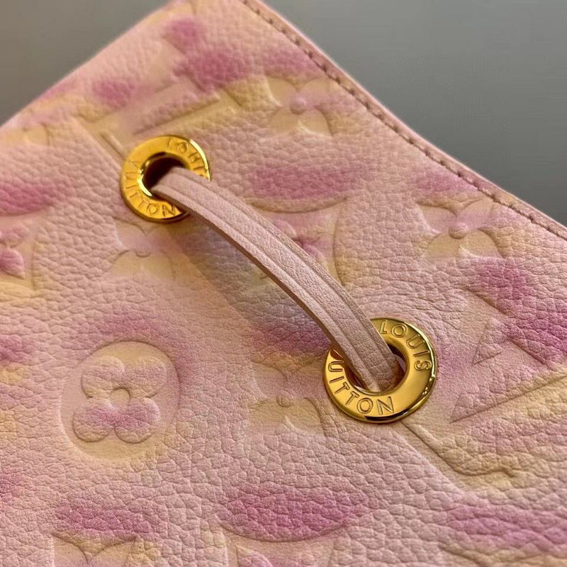 LOV - Luxurious Totes - 1450