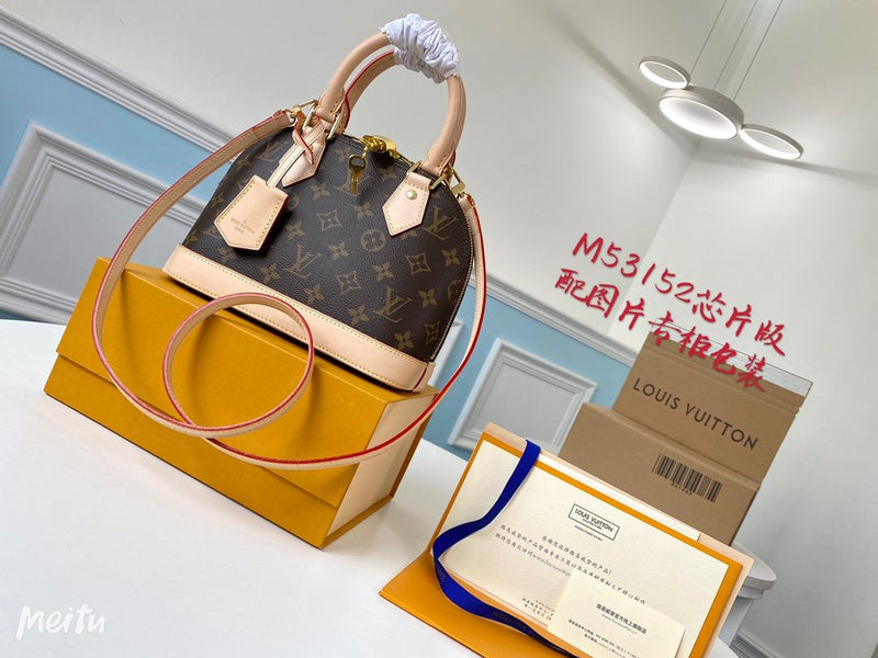 LOV - Luxurious Totes - 2597