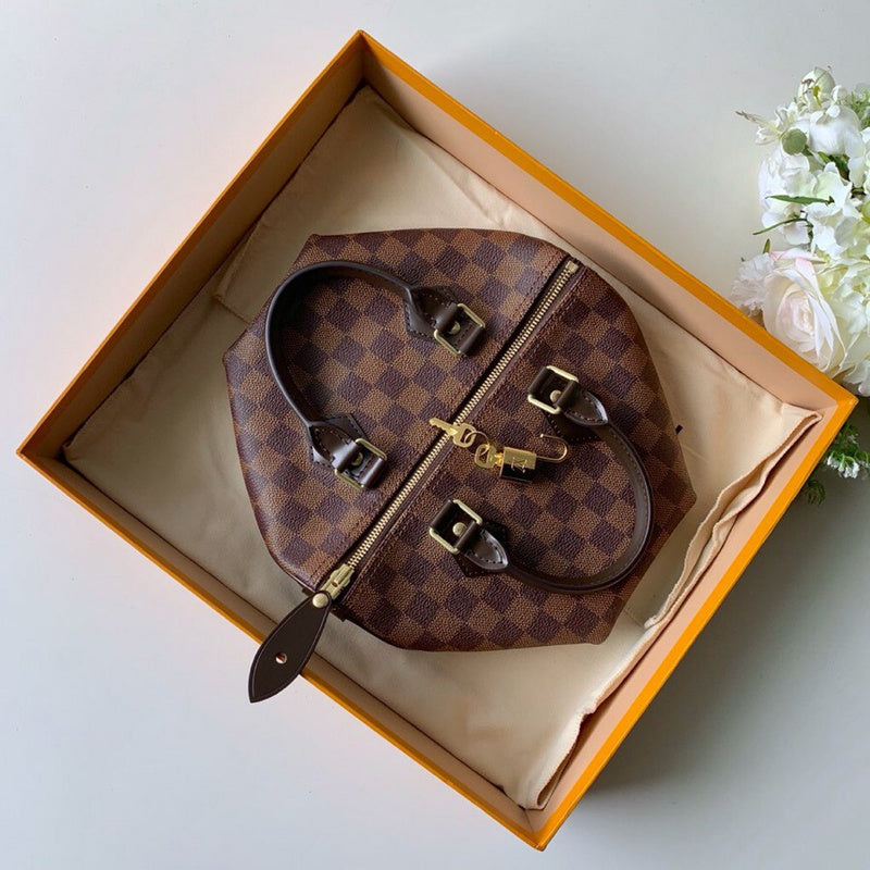 Luxurious Totes - Latest - 9689