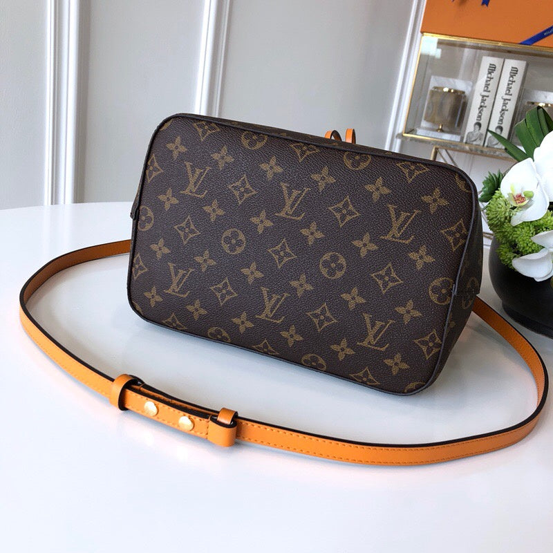 Luxurious Totes - Latest - 9735