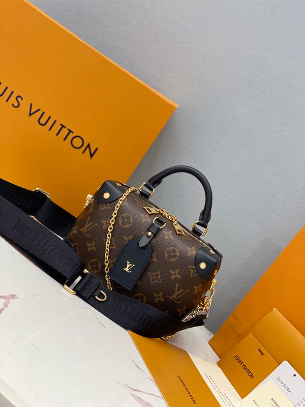 LOV - Luxurious Totes - 2563