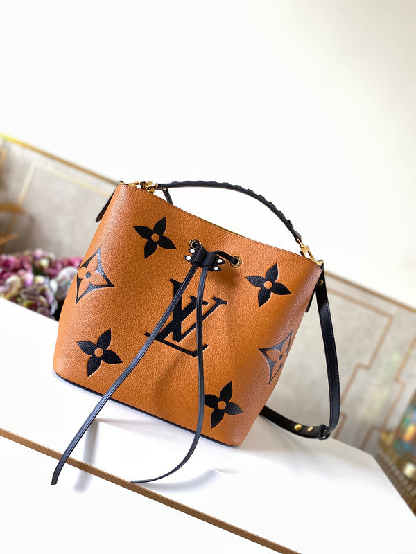Luxurious Totes - Latest - 1715