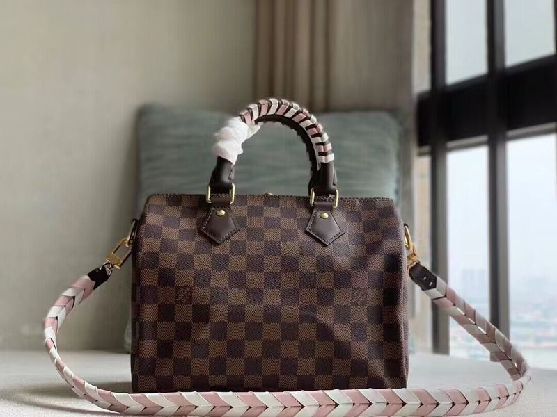 LOV - Luxurious Totes - 234
