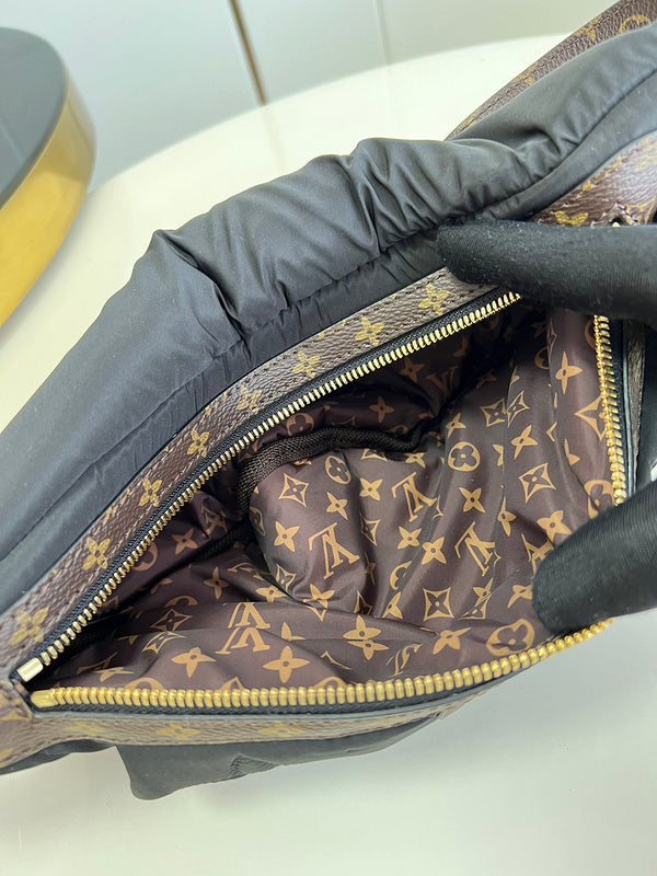 LOV - Luxurious Totes - 962