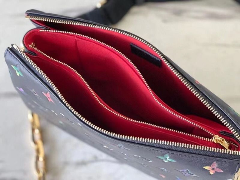 LOV - Luxurious Totes - 1212