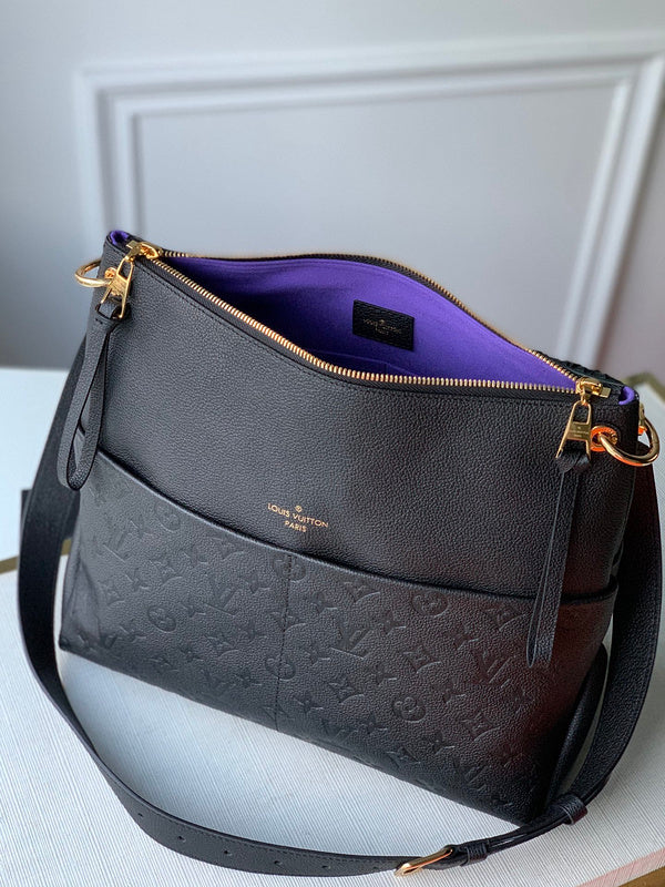 LOV - Luxurious Totes - 2572