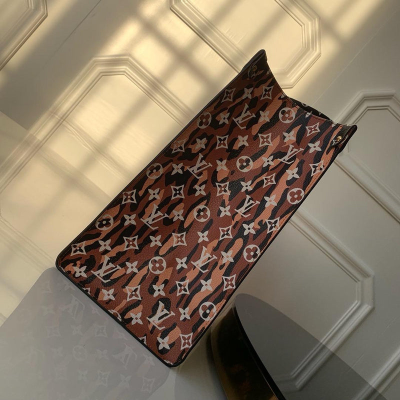 LOV - Luxurious Totes - 439