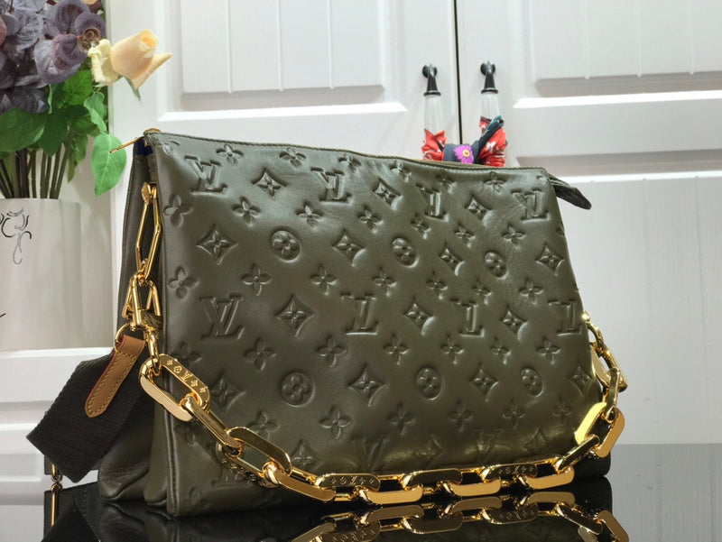 LOV - Luxurious Totes - 2483