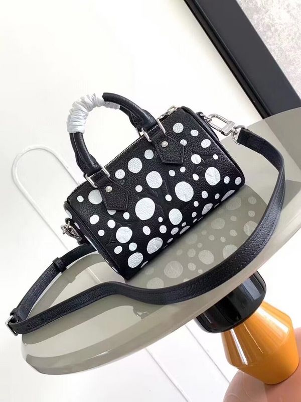 LOV - Luxurious Totes - 122