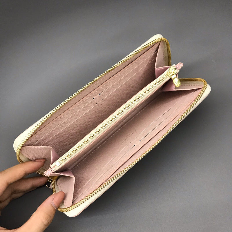 Luxurious Totes - Latest - 1090