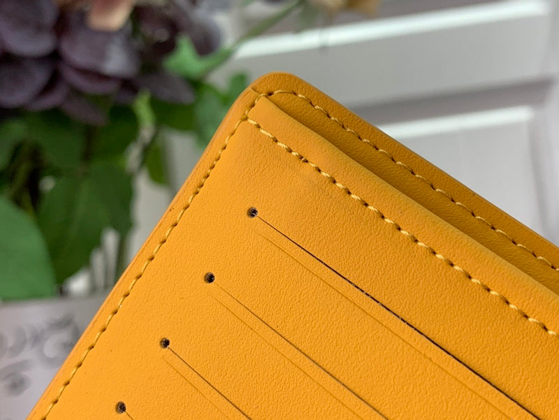 LOV - Luxurious Totes - 505