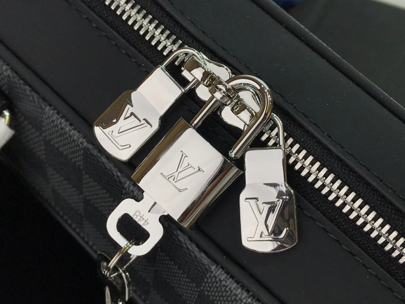 LOV - Luxurious Totes - 2421