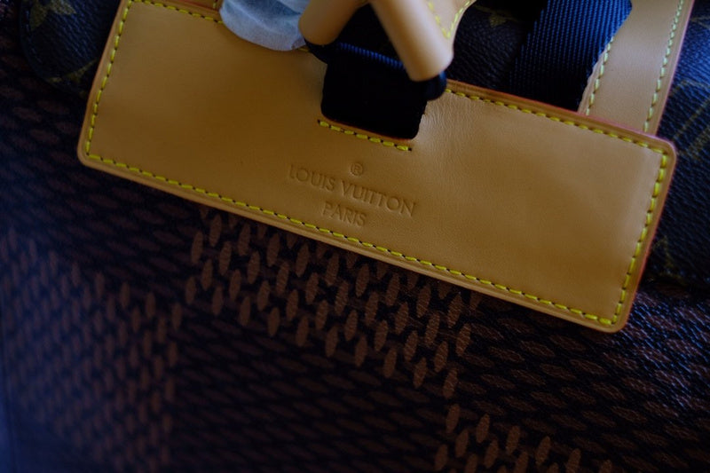 LOV - Luxurious Totes - 2618