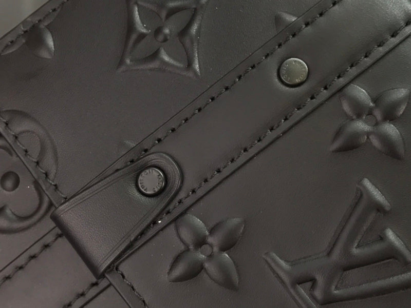 LOV - Luxurious Totes - 2252