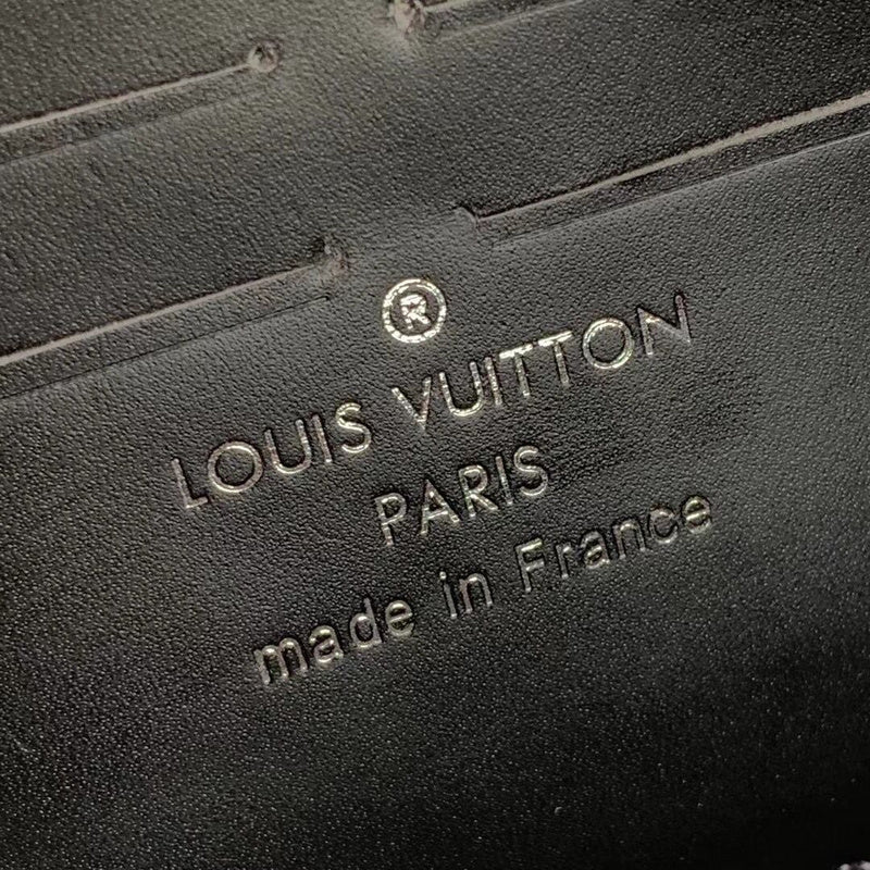 LOV - Luxurious Totes - 1695