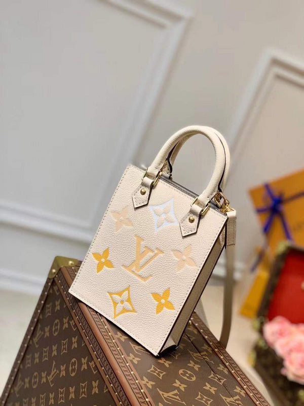 LOV - Luxurious Totes - 2467