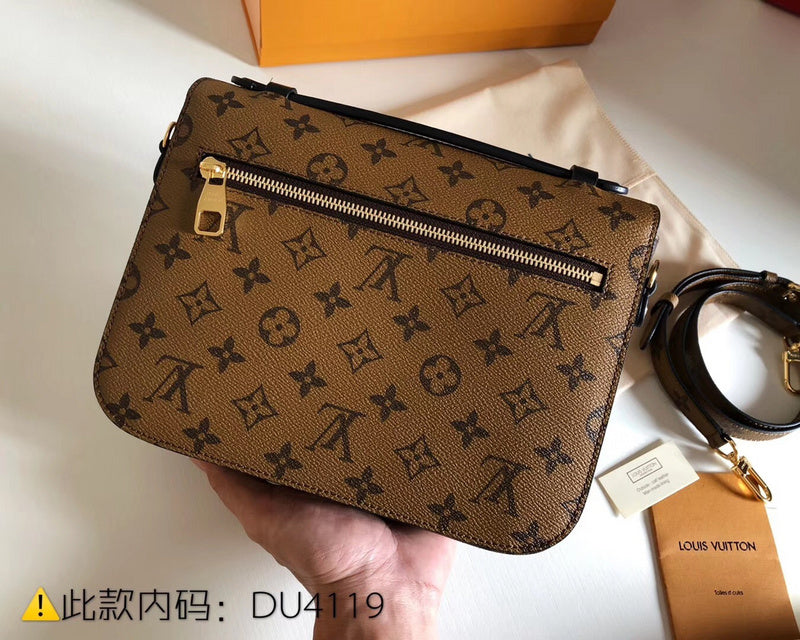 Luxurious Totes - Latest - 2405