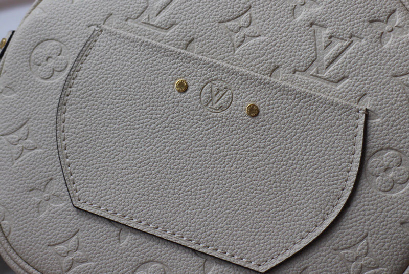 Luxurious Totes - Latest - 2062