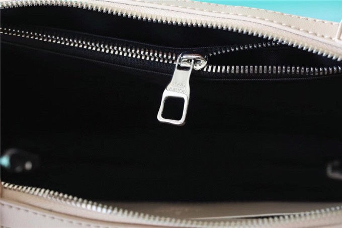 Lux-Totes - LOV Bags - 4148