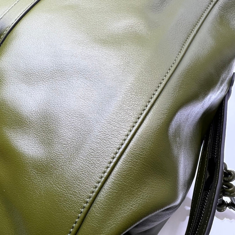 GUI - Luxurious Totes - 250