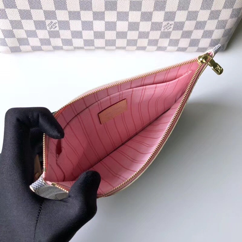 LOV - Luxurious Totes - 2758