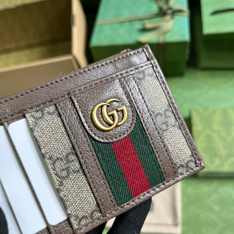 GUI - Luxurious Totes - 121