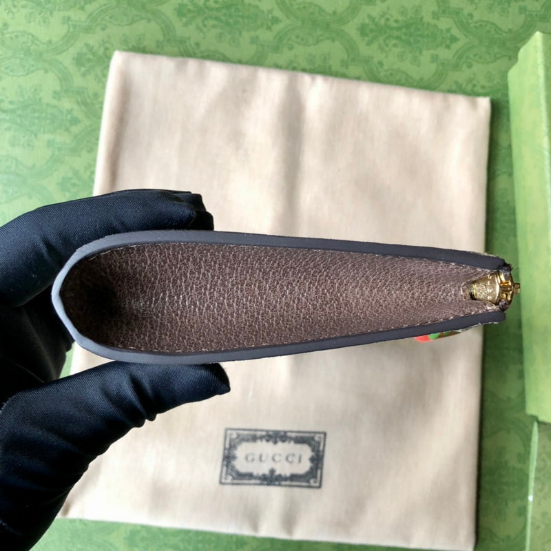 GUI - Luxurious Totes - 196