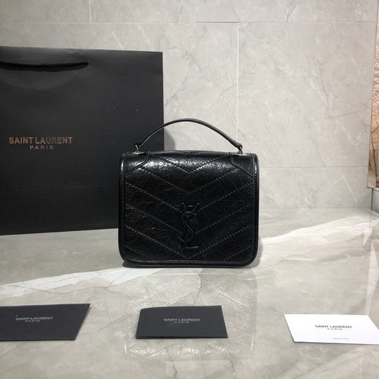 Luxurious Totes - Latest - 9560