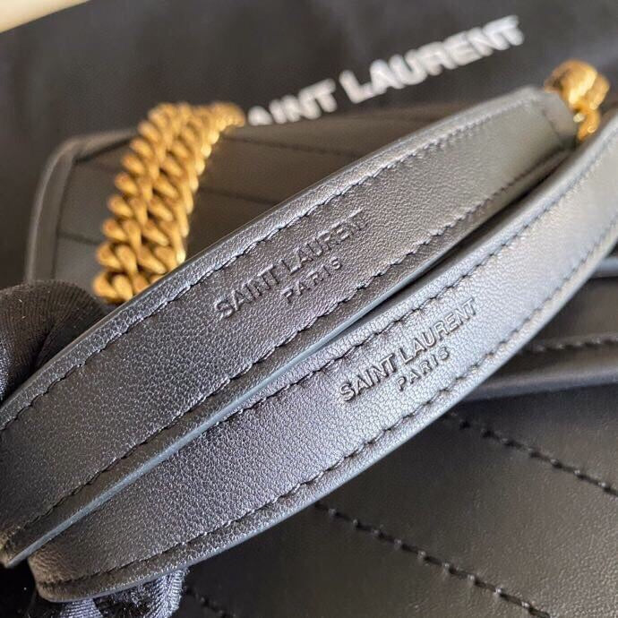 Luxurious Totes - Latest - 9001