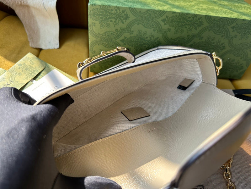 GUI - Luxurious Totes - 016