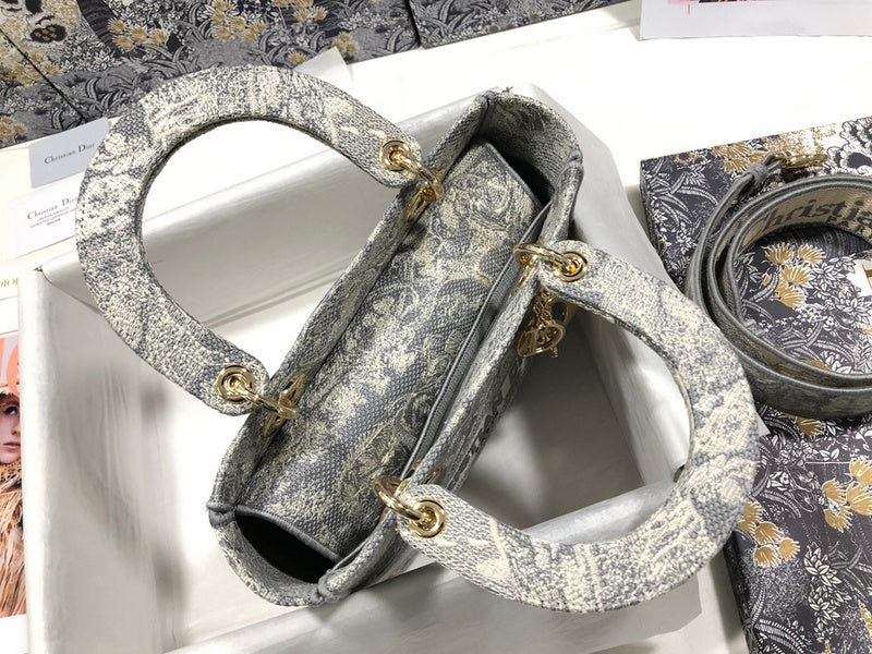 Luxurious Totes - Latest - 6510