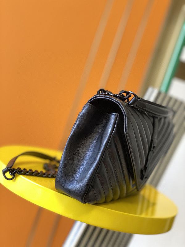 Luxurious Totes - Latest - 8852