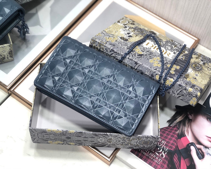 Luxurious Totes - Latest - 6425