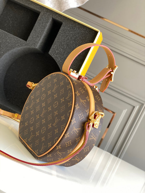 LOV - Luxurious Totes - 1831